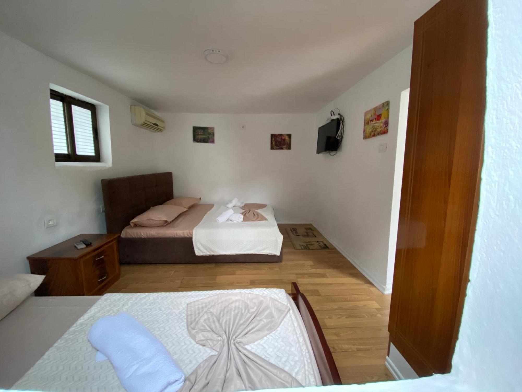 Guesthouse N&B Berat Zewnętrze zdjęcie